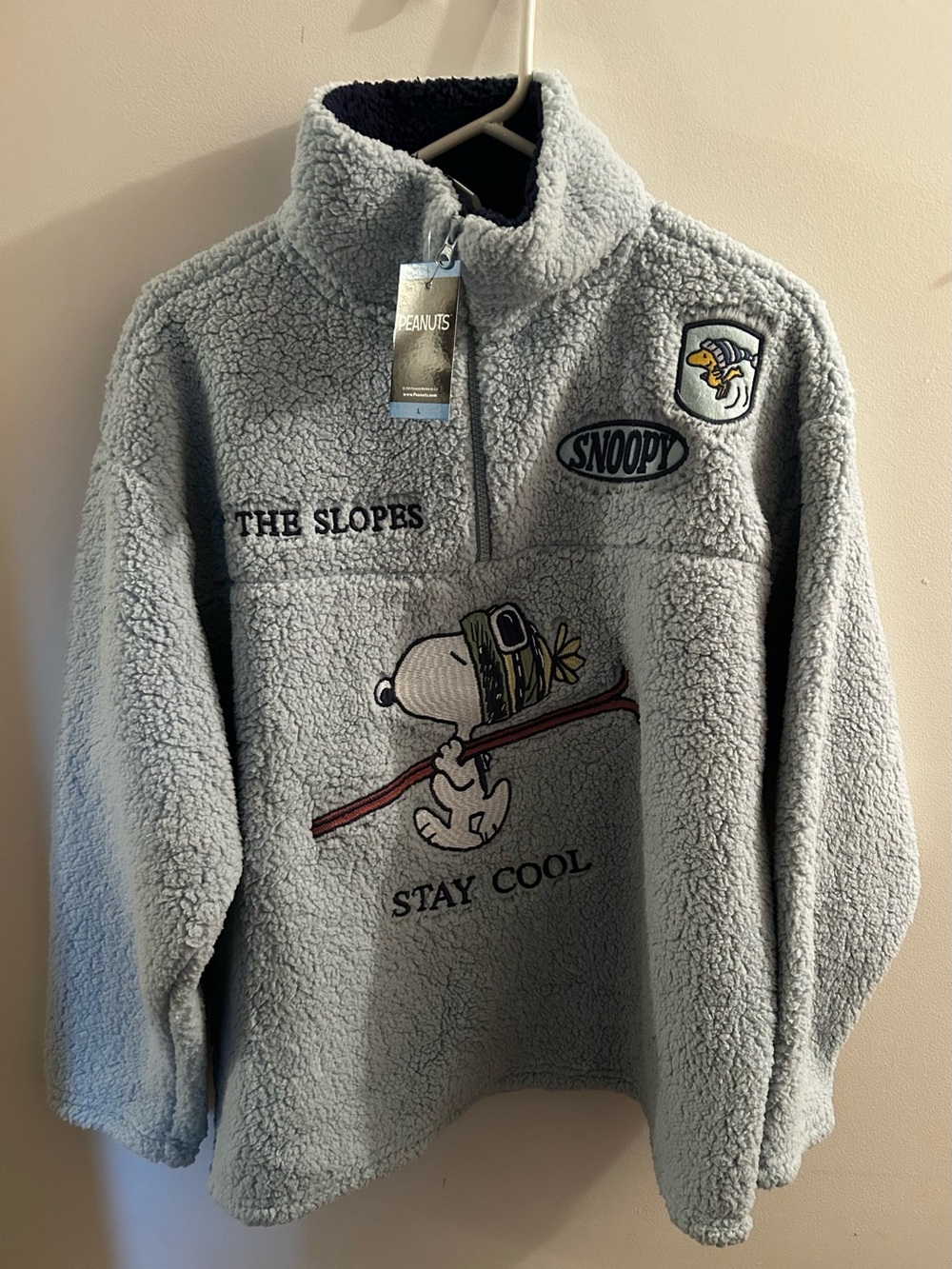 Peanuts Snoopy Hit The Slopes Stay Cool Sherpa Fleece 1/4 Zip Pullover Sherpa